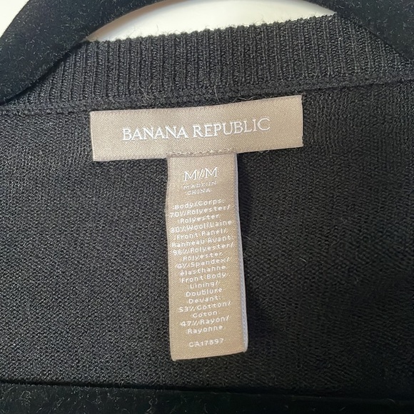 Crocheted Banana Republic Cardigan Long Sleeve Black Beige Size Medium - Picture 4 of 5